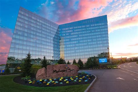 hotels closest to mohegan sun arena|Closest Hotels to Mohegan Sun Arena from AU$110 .